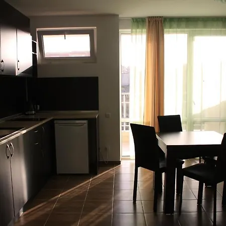 ゲストハウス Ask プリモルスコ